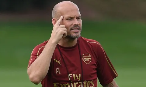 Ra mắt thất vọng, Ljungberg vẫn mơ về top 4 cùng Arsenal