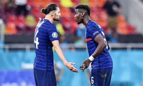Rabiot rắc rối không kém Pogba
