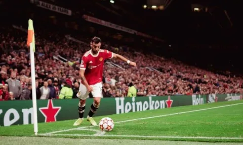 Ralf Rangnick giải thích lý do Man Utd không thể ghi bàn từ quả phạt góc
