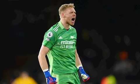 Ramsdale nói về sự điên rồ ở Arsenal