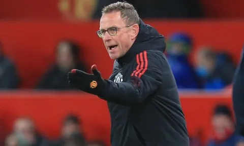 Dimitar Berbatov nói thẳng Rangnick đang là vấn đề của Man Utd