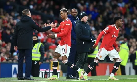 Rangnick vừa thay đổi, Man Utd liền xuất hiện 2 cỗ máy chạy