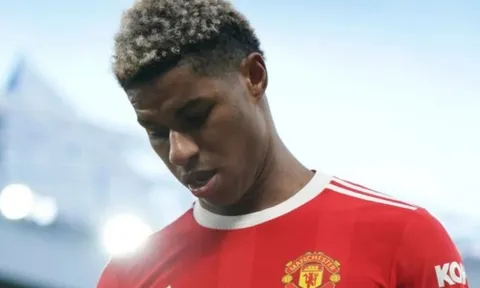 Rangnick: "Rashford phải tự cứu bản thân mình"