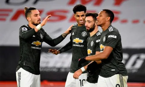 Rashford sửa sai cho Henderson, Man Utd hạ Sheffield để áp sát top 5