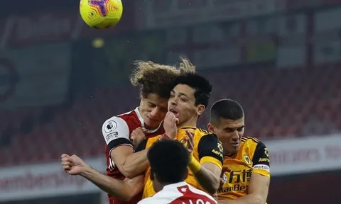 Nứt hộp sọ vì David Luiz, sao sáng Wolves hồi phục thần kỳ