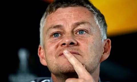 'Trọng pháo' xác nhận được Man Utd quan tâm, úp mở tương lai gây sốc