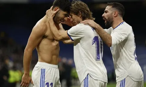 Real Madrid giành 3 điểm nhờ cú sút xa của Asensio
