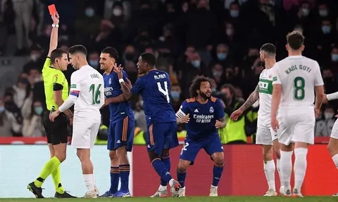 Real kháng án cho Kroos và Marcelo
