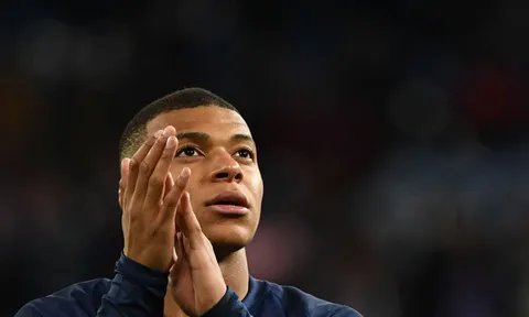 Real Madrid và Kylian Mbappe: Tình trong như đã mặt ngoài còn e?