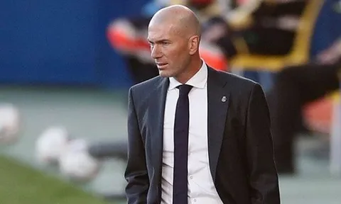 Real mở cửa, "phù thuỷ" thất sủng vẫn khó rời Bernabeu