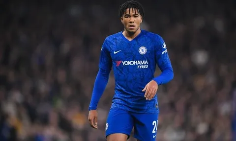 Reece James đi vào lịch sử Chelsea