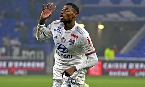 Chấn thương tàn phá, cựu sao Arsenal bị Lyon "tống khứ"