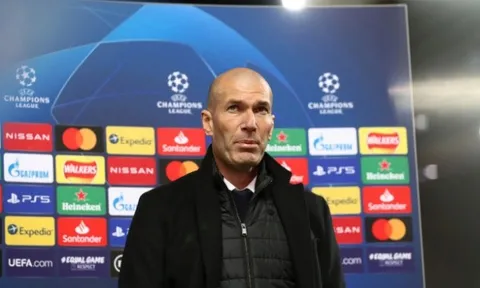Bầu không khí tăm tối ở trận đấu lịch sử giữa Real và Chelsea
