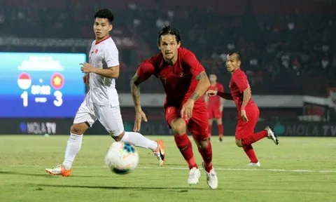 Xé lưới ĐT Việt Nam, tiền đạo Indonesia nhắn gửi điều cực phũ cho đồng đội