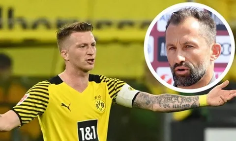 Reus bị người Bayern công kích