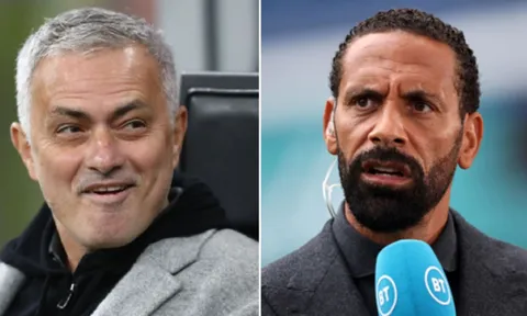Ferdinand xin lỗi Mourinho