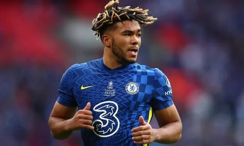 Rio Ferdinand lo lắng 1 điều cho tương lai của Reece James
