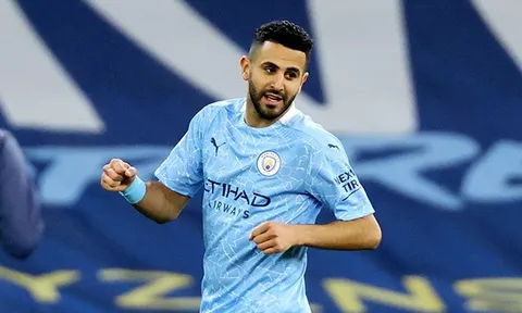 Mahrez: "Họ mất lý trí và bắt đầu 'chặt chém' chúng tôi"