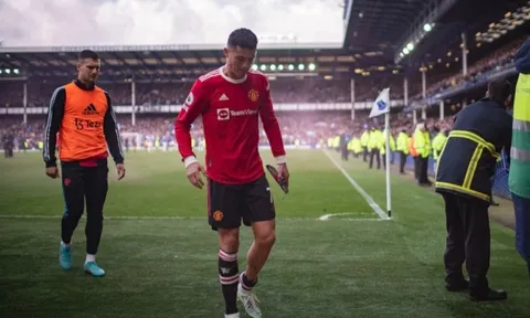 Rooney nói đúng về Ronaldo