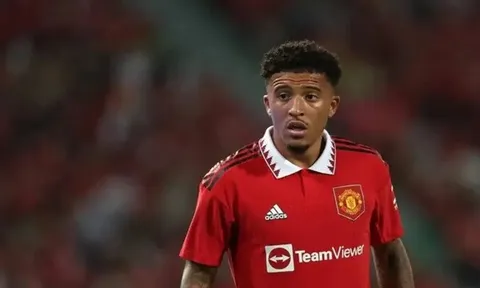 Rõ lý do Sancho và Shaw vắng mặt trước Atletico Madrid