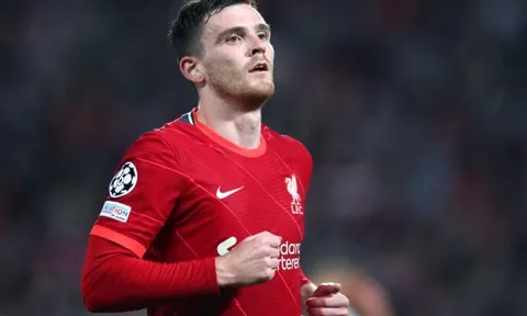 Robertson: Khoảng cách với Man City vẫn còn quá lớn