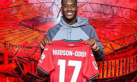 Rời Chelsea, Hudson-Odoi tiết lộ tin nhắn từ Boehly