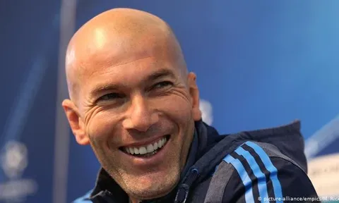 Rời Chelsea, "siêu tiền vệ" từ chối Barca, đến Real lập "đế chế" mới!