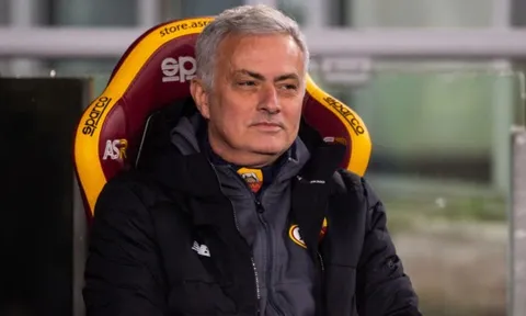 Mourinho sẵn sàng ký HĐ thứ 2 từ Arsenal trước hạn chót