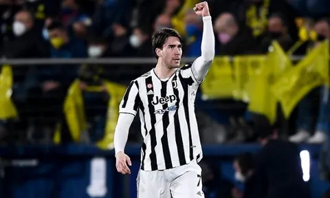 Romano chốt khả năng Vlahovic đến Arsenal