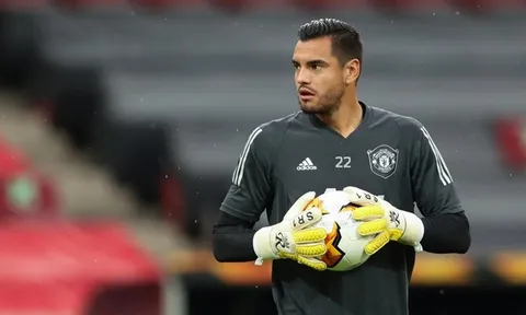 Rời Man Utd, Sergio Romero hé lộ các bến đỗ lý tưởng