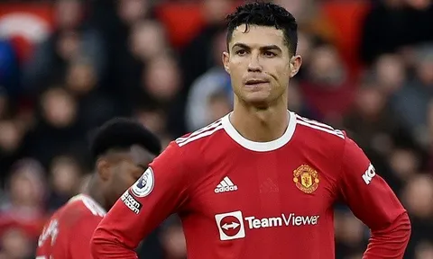 Ronaldo từ chối lời đề nghị 210 triệu bảng