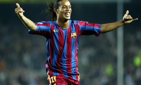 Ronaldinho chọn đội bóng yêu thích ở Premier League