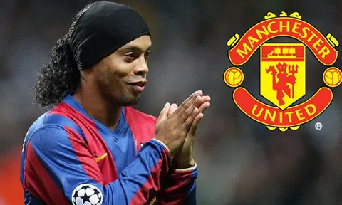 "Ronaldinho đã lừa tôi gia nhập Man United!"