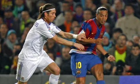 Ronaldinho khiêu khích, Sergio Ramos có lời đáp trả