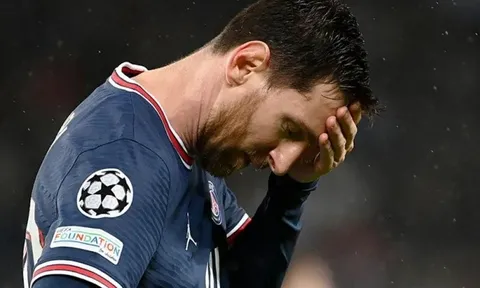 Ronaldinho không hiểu nổi 1 chuyện xoay quanh Messi