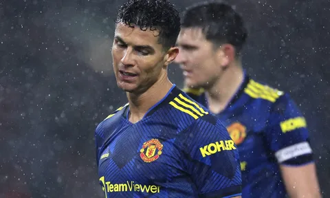 Dean Saunders: 'Ronaldo đang phải chơi với những gã ngốc'