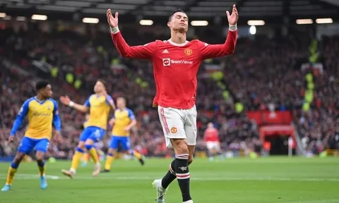 Đến lúc Ralf Rangnick ra quyết định tàn nhẫn với Ronaldo