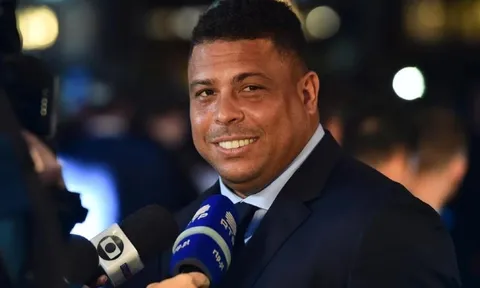 Ronaldo 'béo' nhận định trận Siêu kinh điển