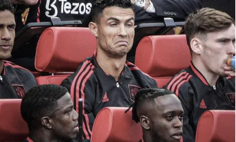 Ronaldo bị CĐV MU la ó