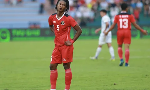 Ronaldo buồn vì không được đá penalty