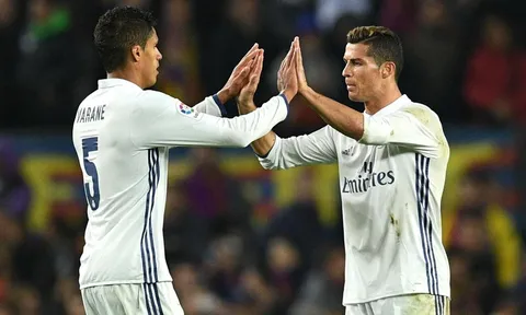 Ronaldo gieo rắc hy vọng về một thương vụ bom tấn hoàn hảo cho M.U