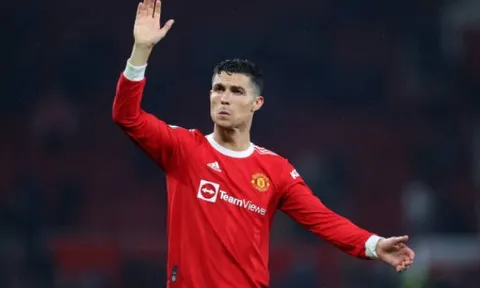 Ronaldo gửi thông điệp đến NHM M.U sau trận thắng Brentford