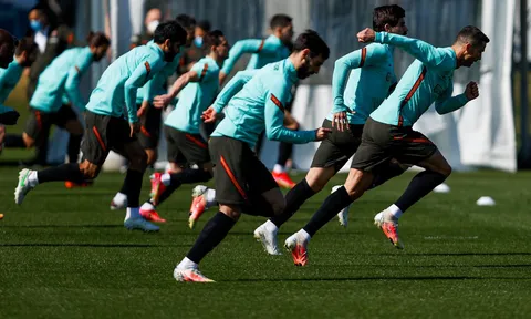 Ronaldo hướng tới kỷ lục, lực lượng Bồ Đào Nha gây choáng