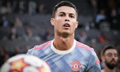 Ronaldo khiến trận MU - Liverpool tại Thái Lan hạ nhiệt