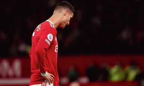 Ronaldo không hài lòng với 2 đồng đội