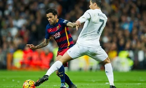 "Ronaldo là đối thủ khó chơi nhất tôi từng đối đầu. Gã khốn đó không cho tôi thở 1 giây"
