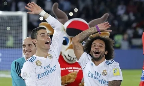 Ronaldo suýt đến Barca sau khi rời M.U