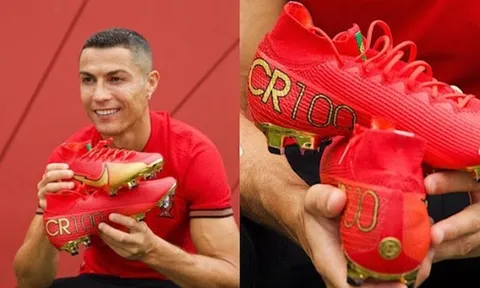 Ronaldo nhận đôi giày "chất như nước cất" từ Nike