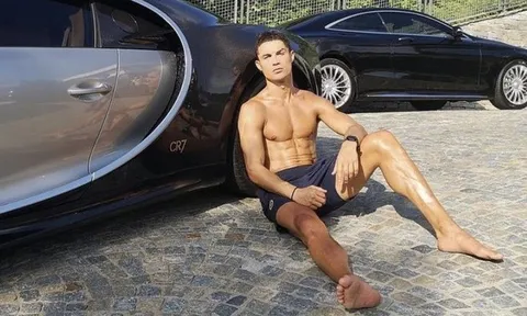 Ronaldo phải bồi thường sau vụ siêu xe gặp nạn