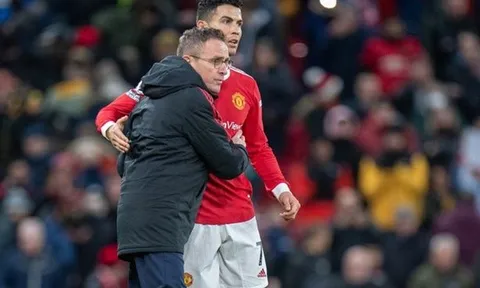 Ronaldo phát đi thông điệp trong thời điểm lùm xùm với Ralf Rangnick